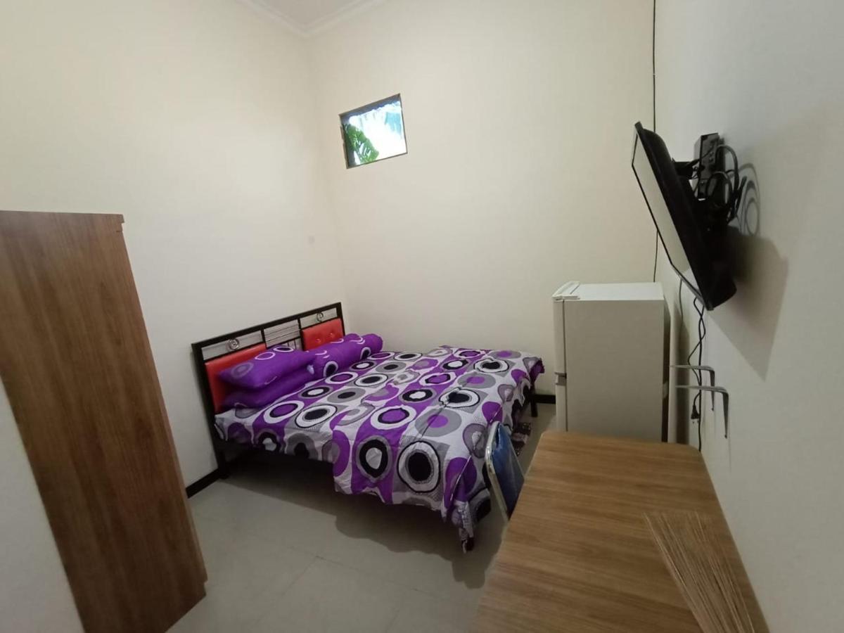 Griya Lestari Xi Guest house Surabaya